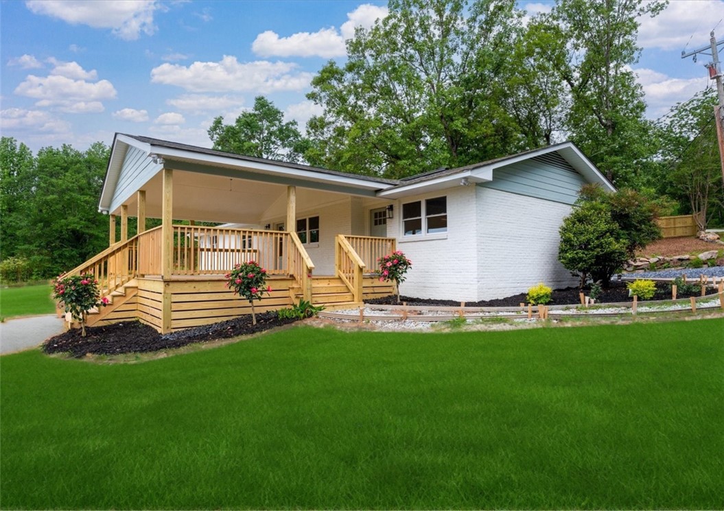 101 Fairview Drive, Greenville, South Carolina image 2