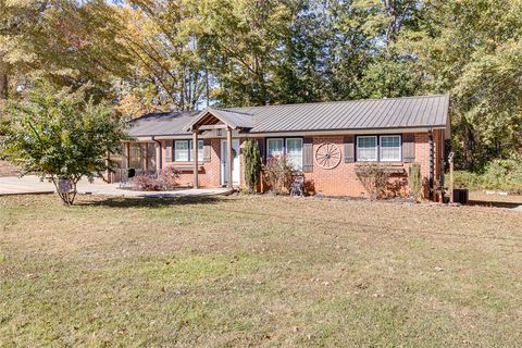 Photo of 118 Iris Drive, Easley, SC 29642 (MLS # 20294382)