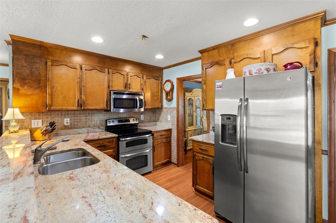 208 Hammett Bridge Road, Greer, South Carolina image 14