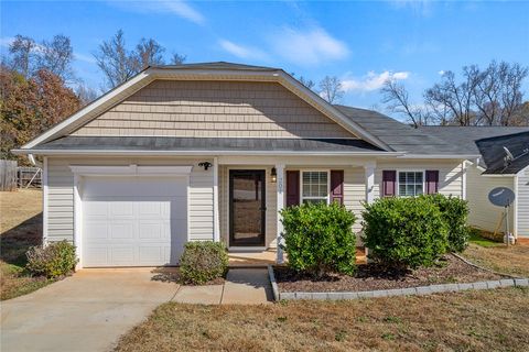 Photo of 201 Katrina Court, Piedmont, SC 29673 (MLS # 20294697)
