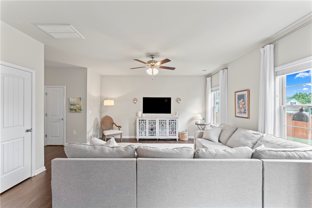 Anderson, South Carolina 29625, United States, 3 Bedrooms Bedrooms, ,3 BathroomsBathrooms,Residential,Active,188356