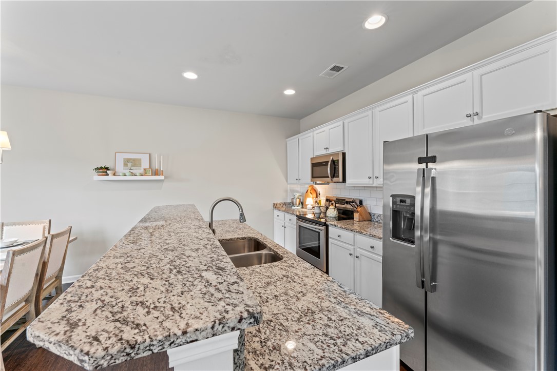 Anderson, South Carolina 29625, United States, 3 Bedrooms Bedrooms, ,3 BathroomsBathrooms,Residential,Active,188356