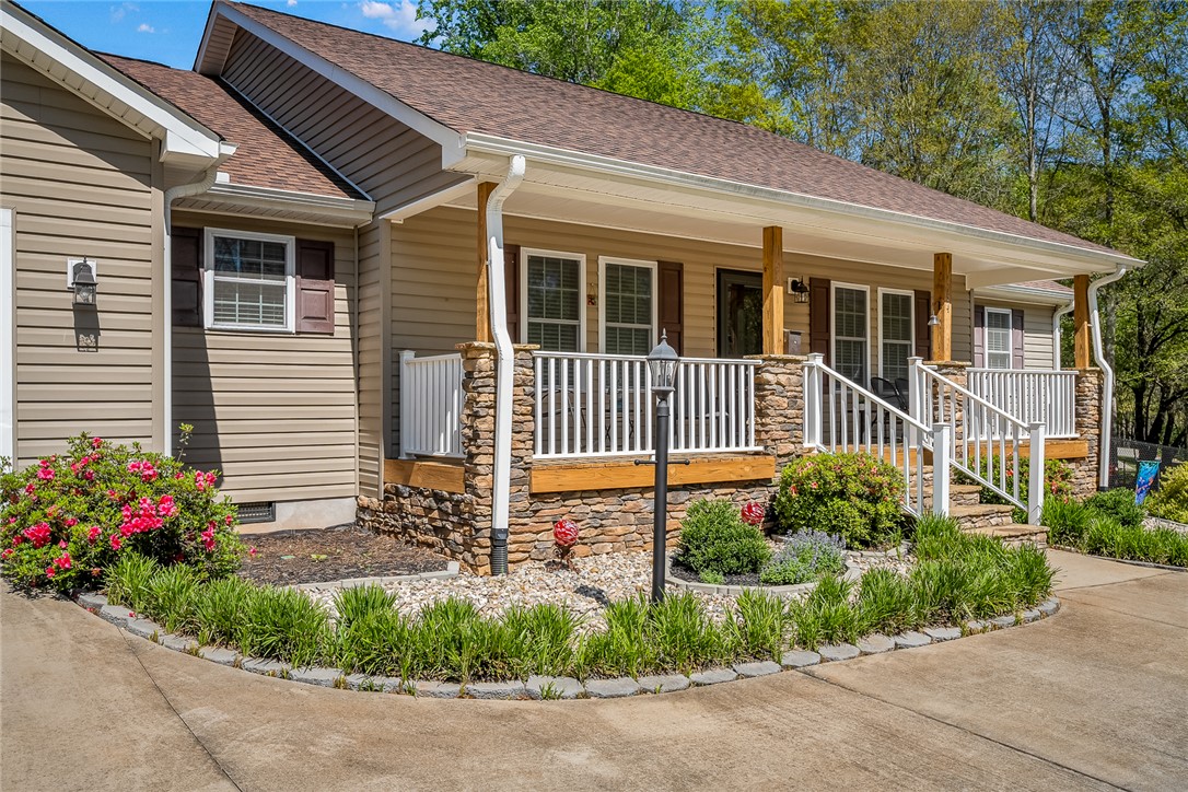 54 Abbott Lane, Walhalla, South Carolina image 2