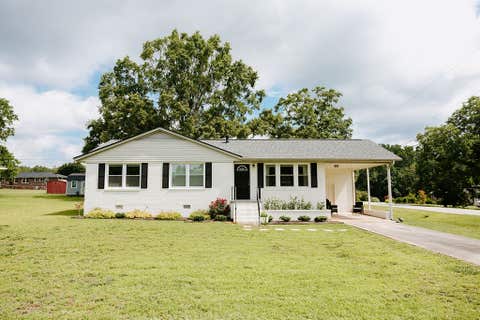 Photo of 2 Polly Street, Honea Path, SC 29654 (MLS # 20302552)