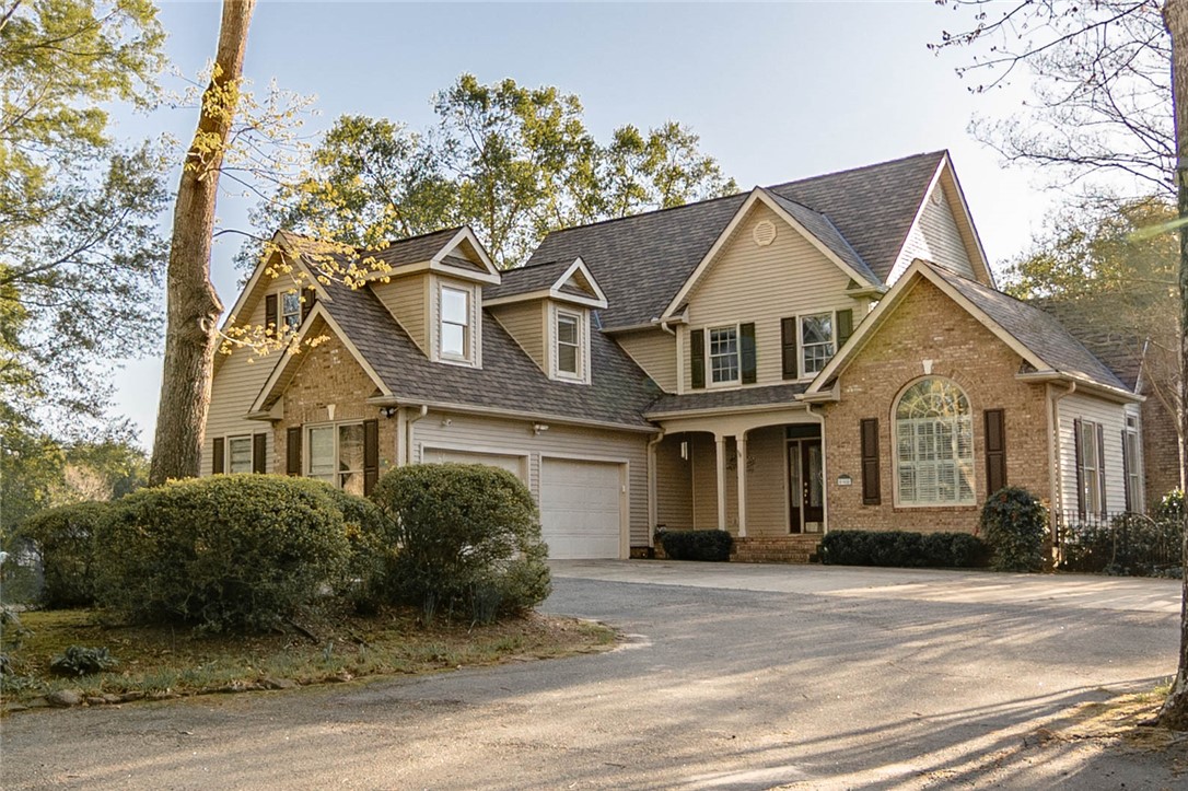 104 Bellewood Drive, Easley, South Carolina image 3