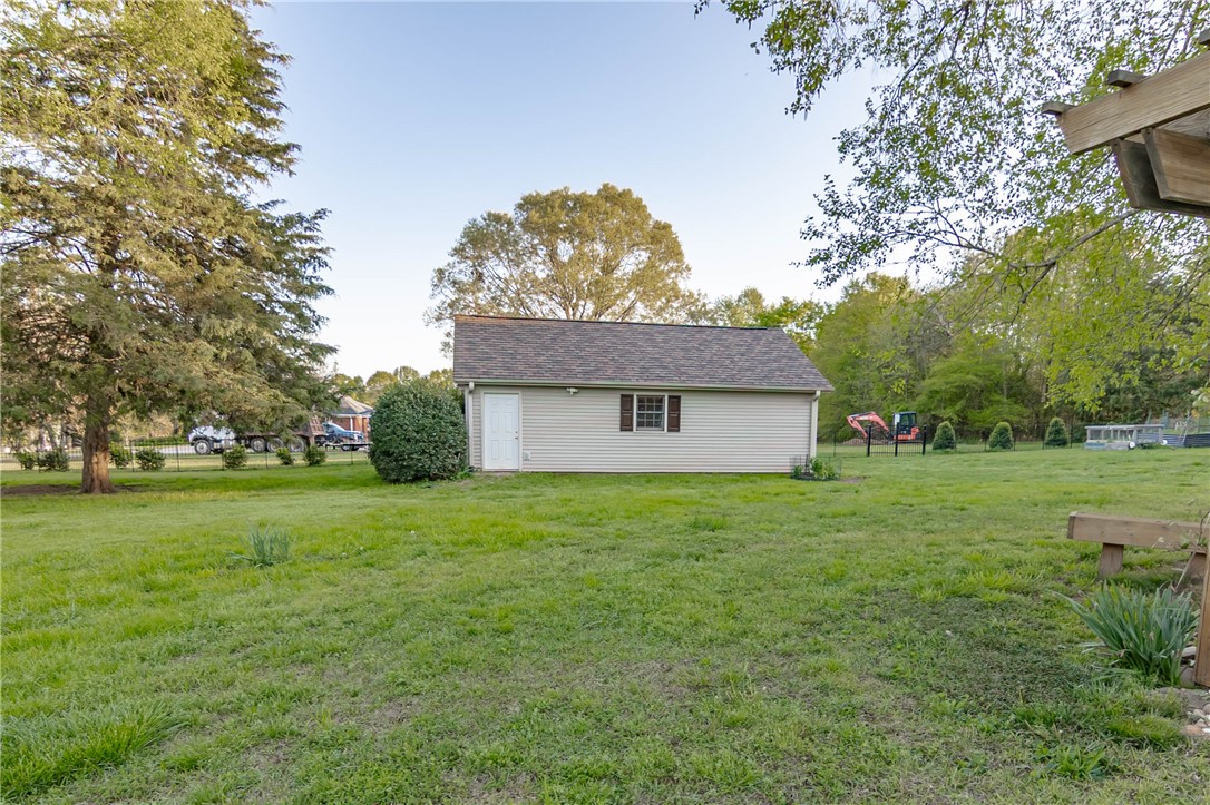 104 Bellewood Drive, Easley, South Carolina image 9