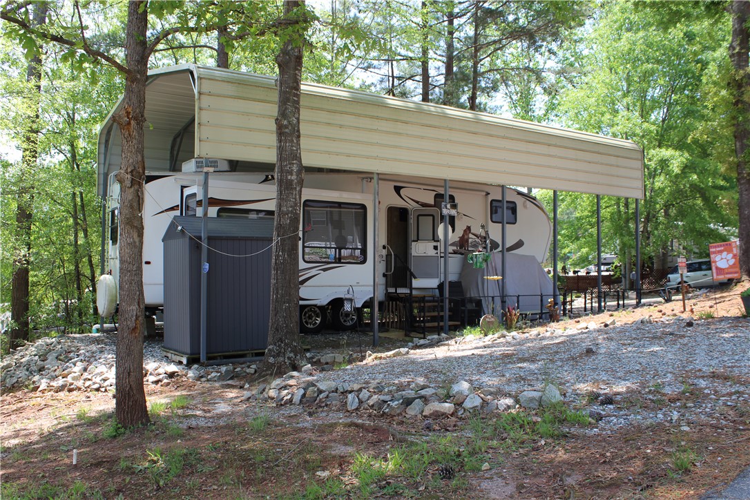 1114 Loch Lane, Westminster, South Carolina image 2
