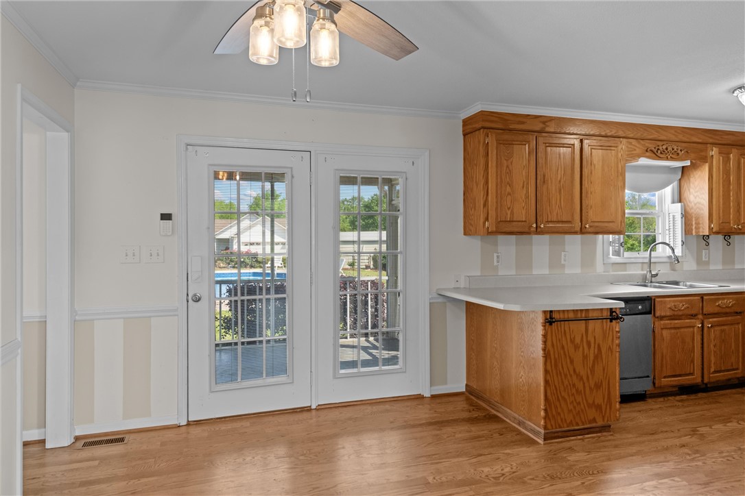 Williamston, South Carolina 29697, United States, 3 Bedrooms Bedrooms, ,2 BathroomsBathrooms,Residential,Pending,125146