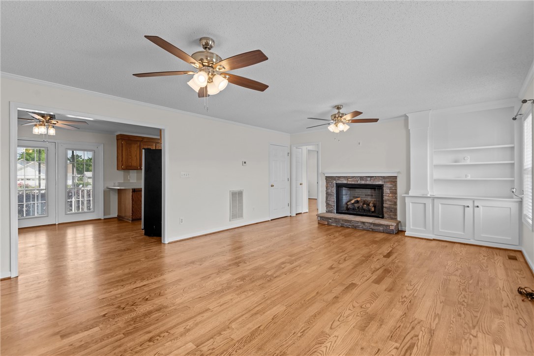 Williamston, South Carolina 29697, United States, 3 Bedrooms Bedrooms, ,2 BathroomsBathrooms,Residential,Pending,125146