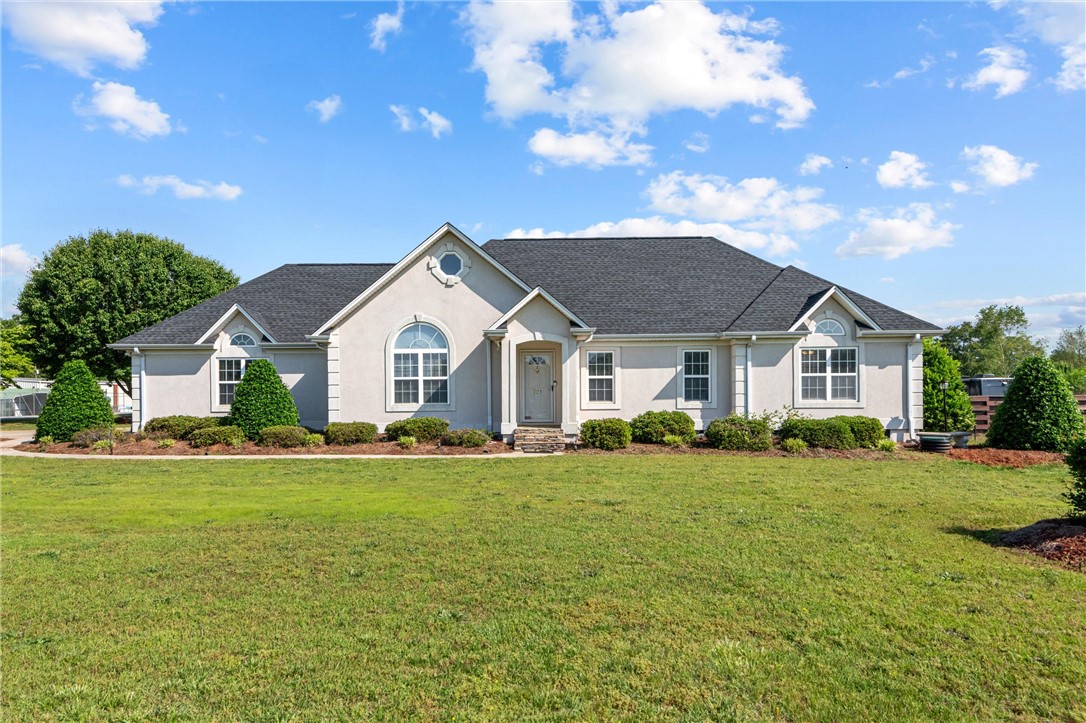 Williamston, South Carolina 29697, United States, 3 Bedrooms Bedrooms, ,2 BathroomsBathrooms,Residential,Pending,125146