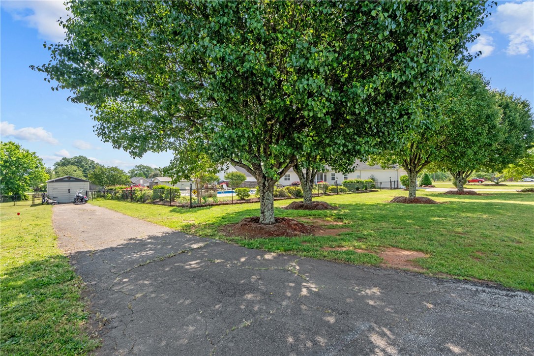 Williamston, South Carolina 29697, United States, 3 Bedrooms Bedrooms, ,2 BathroomsBathrooms,Residential,Pending,125146