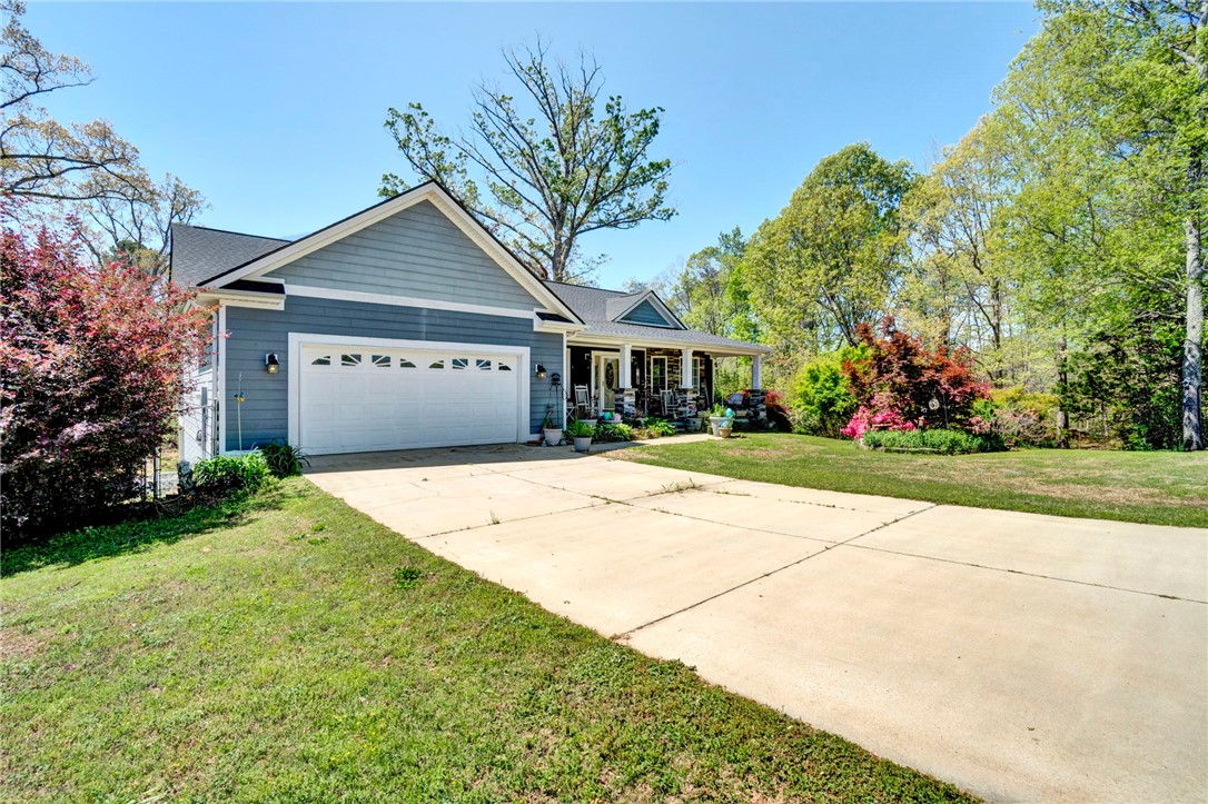 21 Martin Drive, Greenville, South Carolina image 2