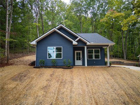 Photo of 400 Hickory Trail, Westminster, SC 29693 (MLS # 20296895)