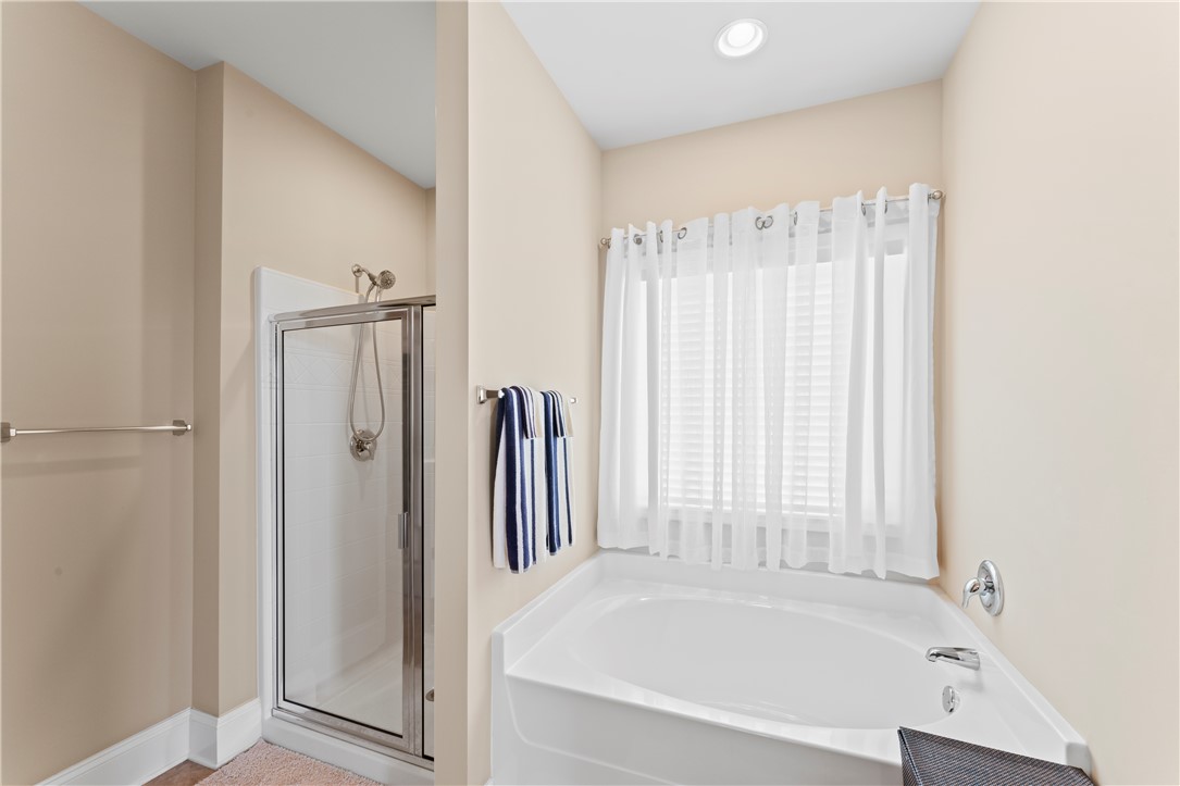 Anderson, South Carolina 29621, United States, 3 Bedrooms Bedrooms, ,2 BathroomsBathrooms,Residential,Pending,215886