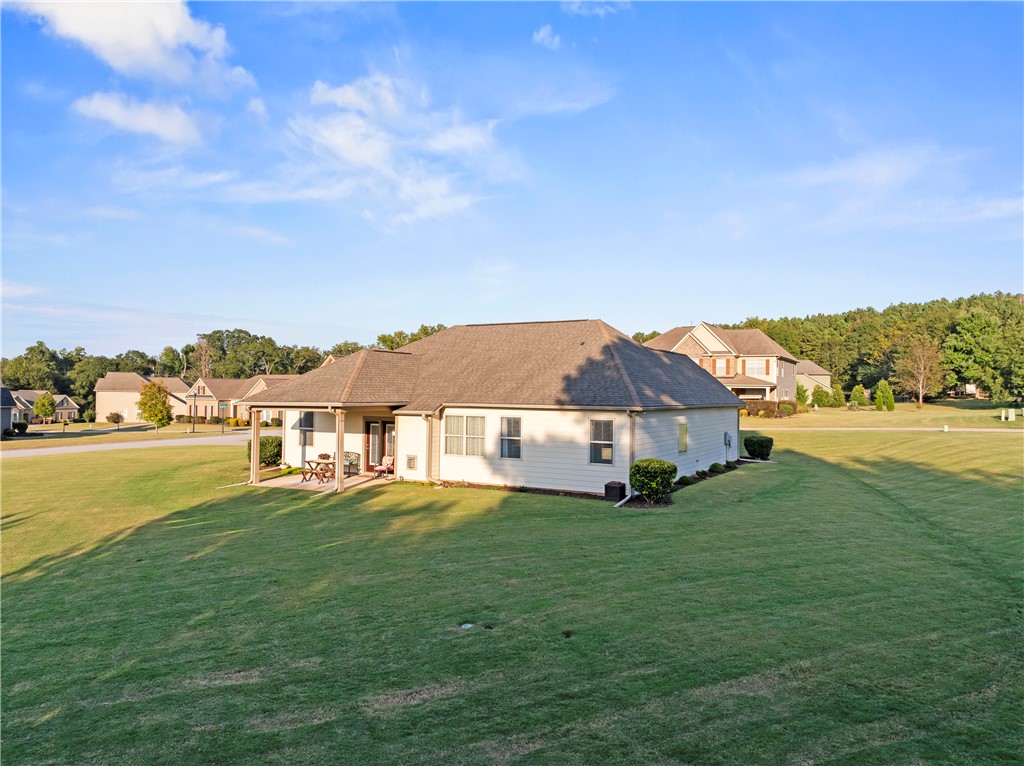 Anderson, South Carolina 29621, United States, 3 Bedrooms Bedrooms, ,2 BathroomsBathrooms,Residential,Pending,215886