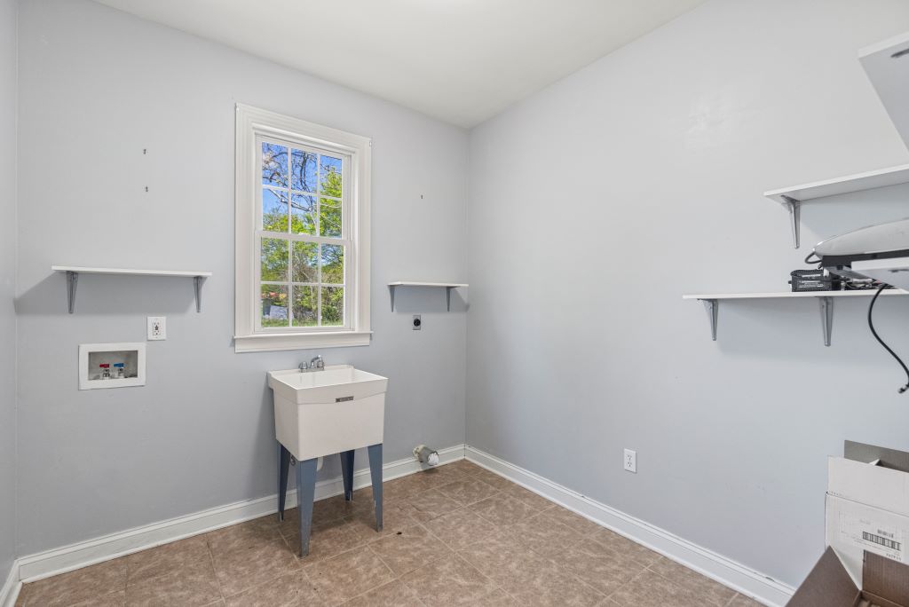 99 S Hamilton Street, Williamston, South Carolina image 7