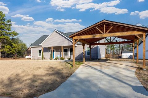 Photo of 67 Sawblade Ridge, Marietta, SC 29661 (MLS # 20298502)