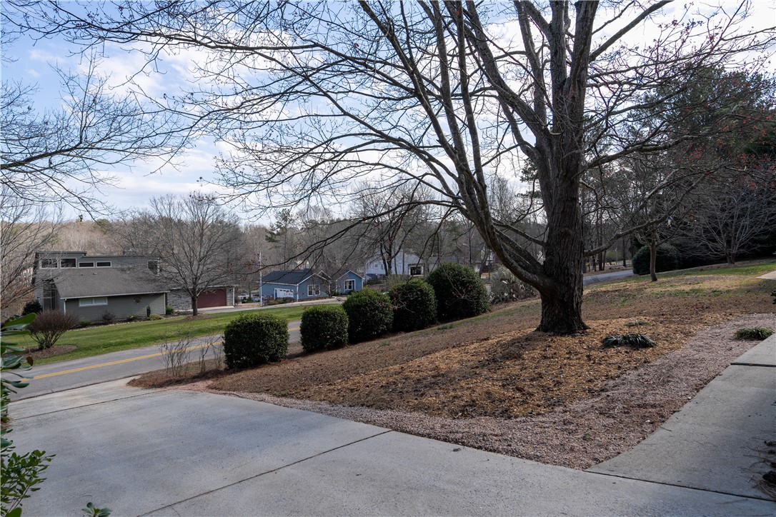 1605 Keowee Lakeshore Drive, Seneca, South Carolina image 39
