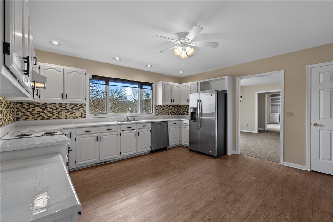 1605 Keowee Lakeshore Drive, Seneca, South Carolina image 10