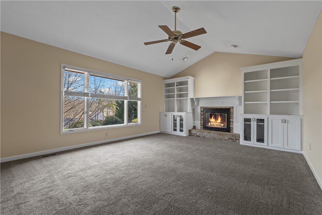 1605 Keowee Lakeshore Drive, Seneca, South Carolina image 3
