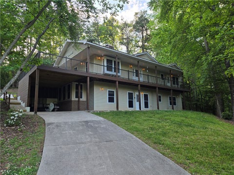 Homes For Sale - 130 Green Briar Circle<br/> Salem, SC 29676