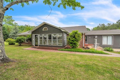 Photo of 722 Lay Bridge Road, Central, SC 29630 (MLS # 20301095)