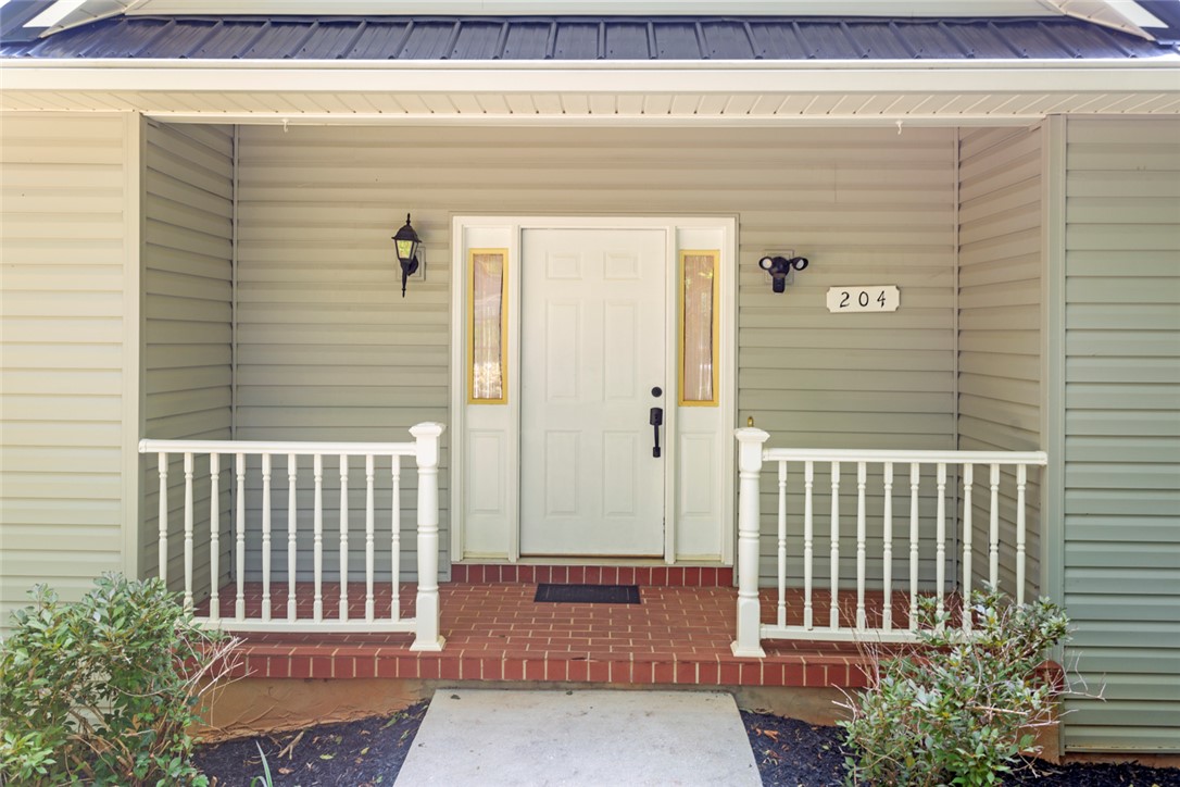 204 Lakeside Drive, Walhalla, South Carolina image 4