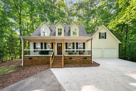 Photo of 1321 S Arrowhead Drive, Westminster, SC 29693 (MLS # 20301225)