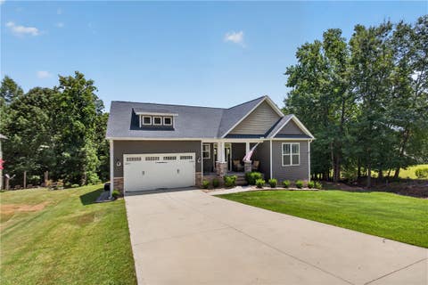 Photo of 711 Barnes Road, Seneca, SC 29672 (MLS # 20304347)