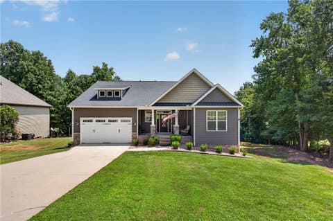 Photo of 711 Barnes Road, Seneca, SC 29672 (MLS # 20304347)