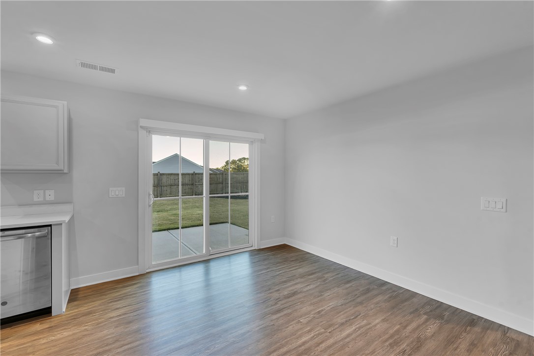 Boiling Springs, South Carolina 29316, United States, 3 Bedrooms Bedrooms, ,2 BathroomsBathrooms,Residential,Pending,251538