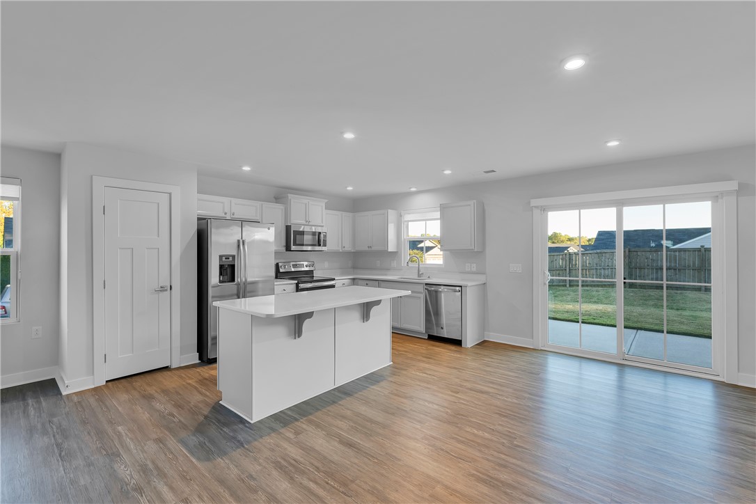 Boiling Springs, South Carolina 29316, United States, 3 Bedrooms Bedrooms, ,2 BathroomsBathrooms,Residential,Pending,251538