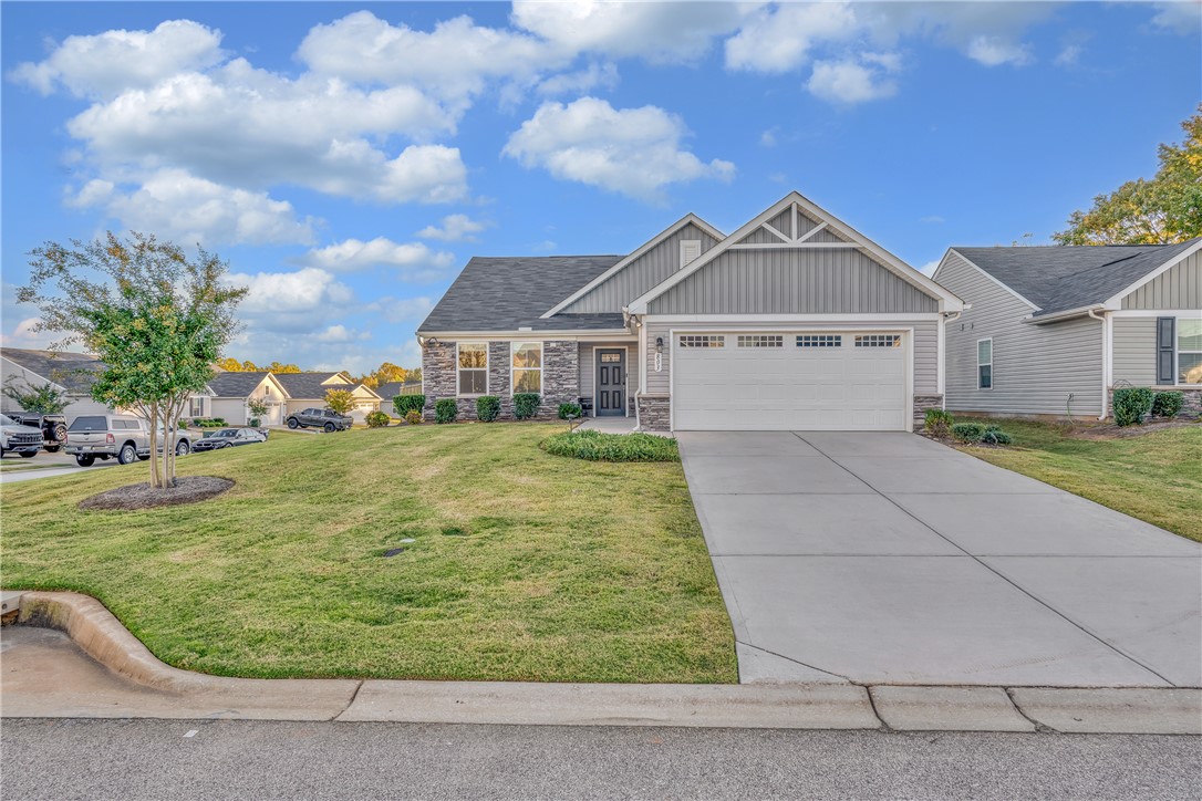 Boiling Springs, South Carolina 29316, United States, 3 Bedrooms Bedrooms, ,2 BathroomsBathrooms,Residential,Pending,251538