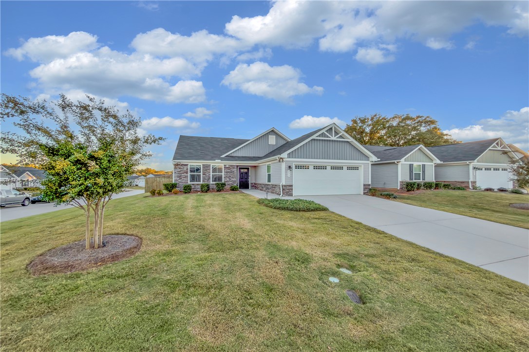 Boiling Springs, South Carolina 29316, United States, 3 Bedrooms Bedrooms, ,2 BathroomsBathrooms,Residential,Pending,251538