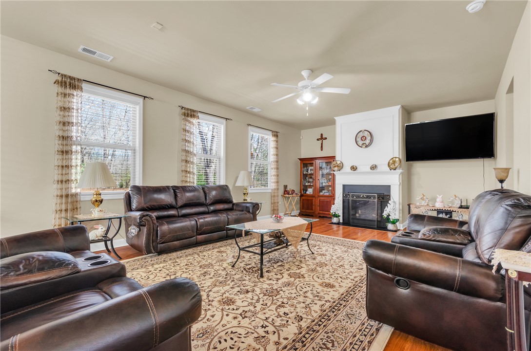 315 Hunslet Way, Simpsonville, South Carolina image 10