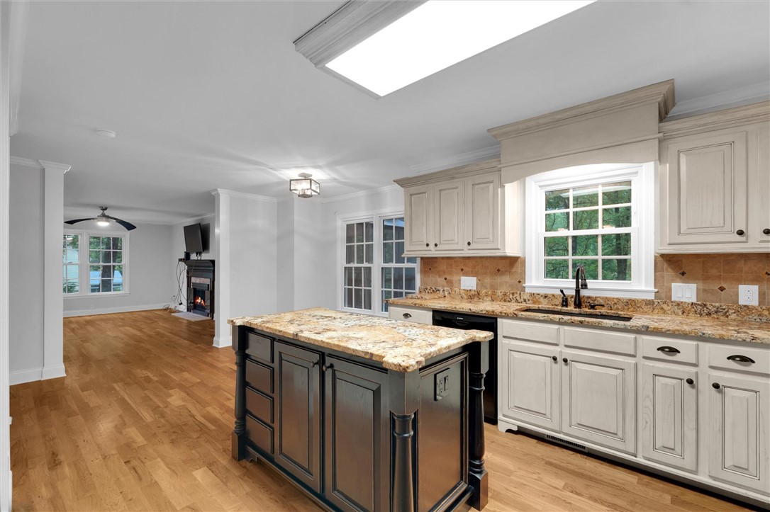 300 Perry Hill Road, Easley, South Carolina image 14
