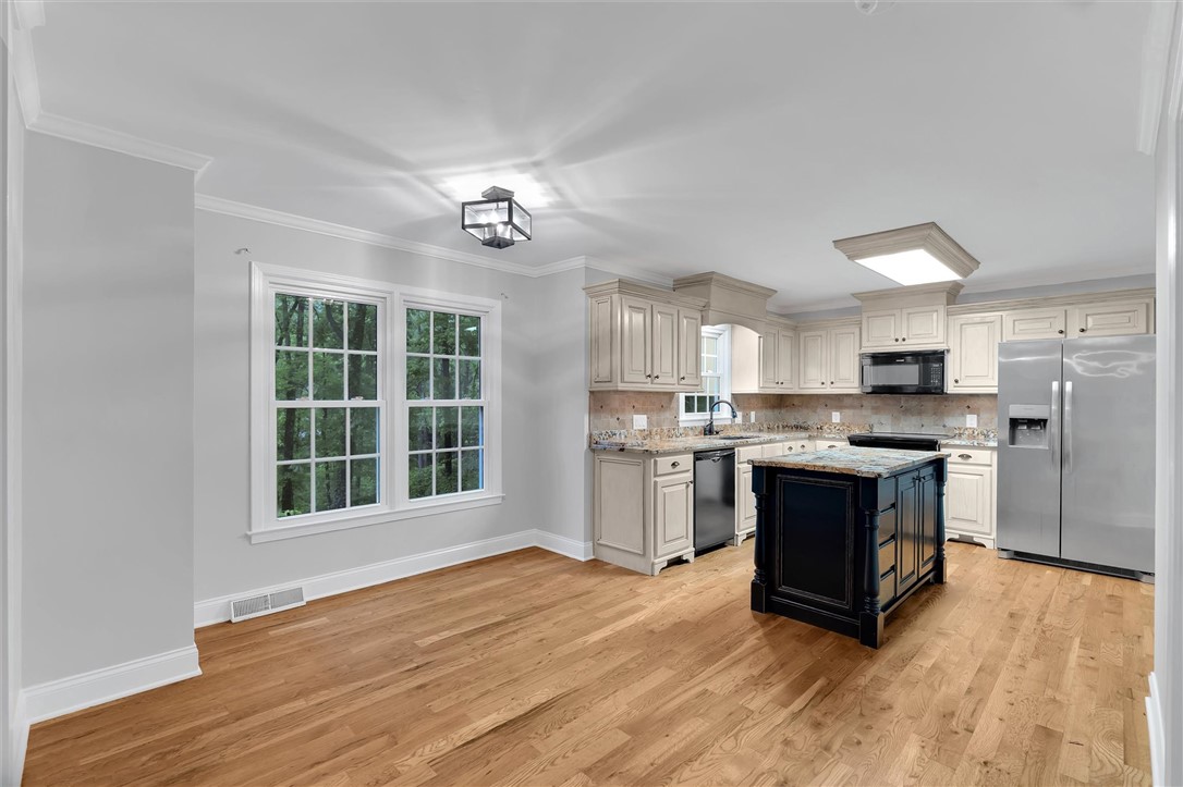 300 Perry Hill Road, Easley, South Carolina image 18