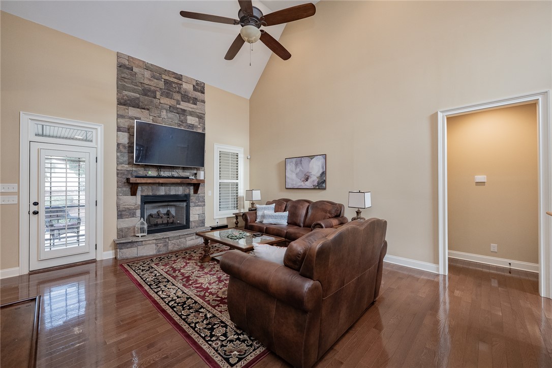 365 S Woodfin Ridge Drive, Inman, South Carolina image 5