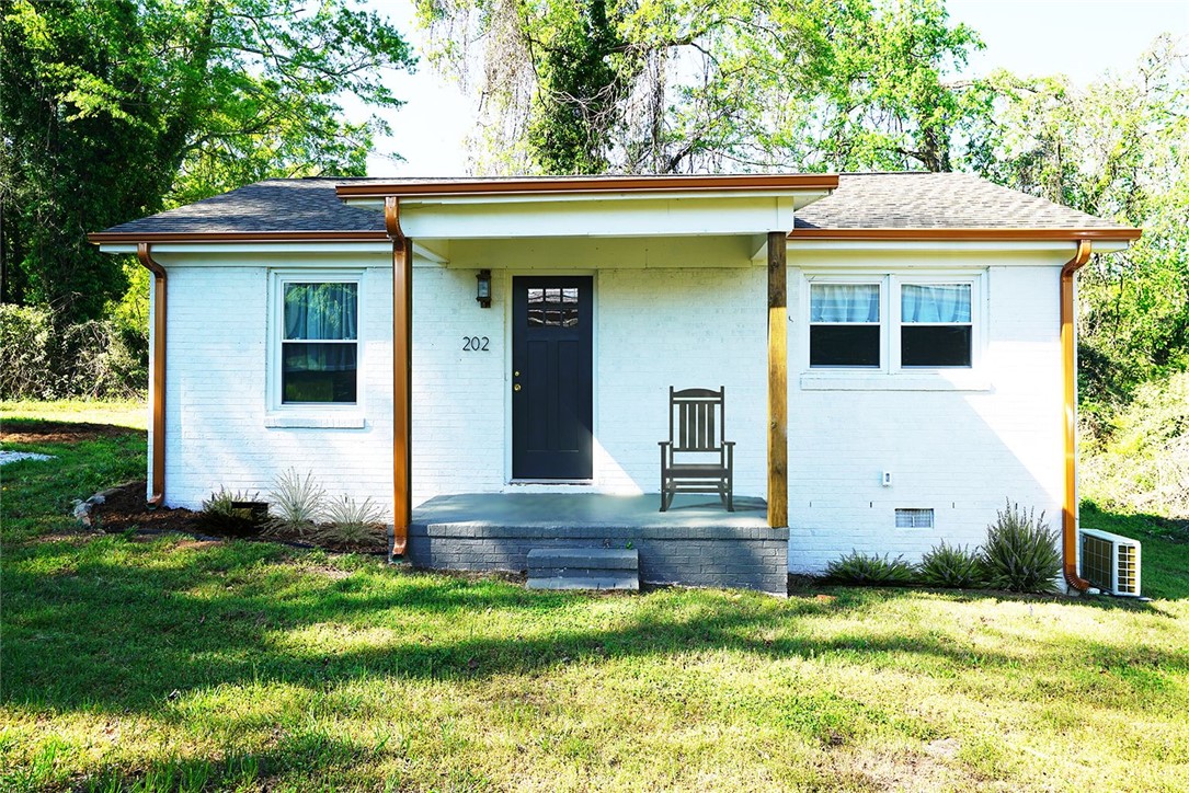 202 South Broad Street, Westminster, South Carolina image 1