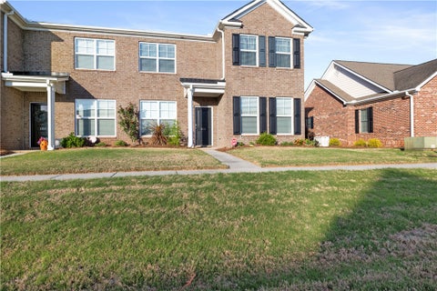 Townhouse For Sale - 104 Village Main<br/> Anderson, SC 29621