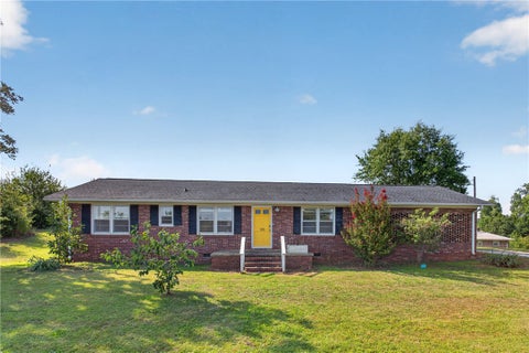 Photo of 105 King James Road, Seneca, SC 29678 (MLS # 20304544)