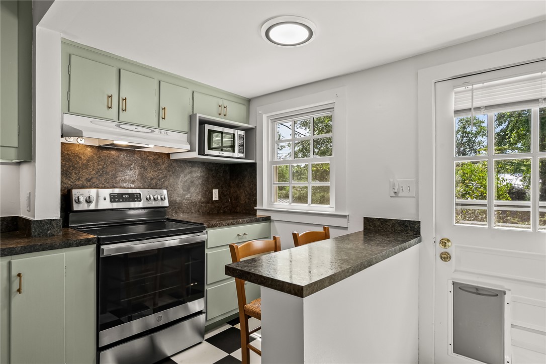 Anderson, South Carolina 29625, United States, 3 Bedrooms Bedrooms, ,2 BathroomsBathrooms,Residential,Active,192500