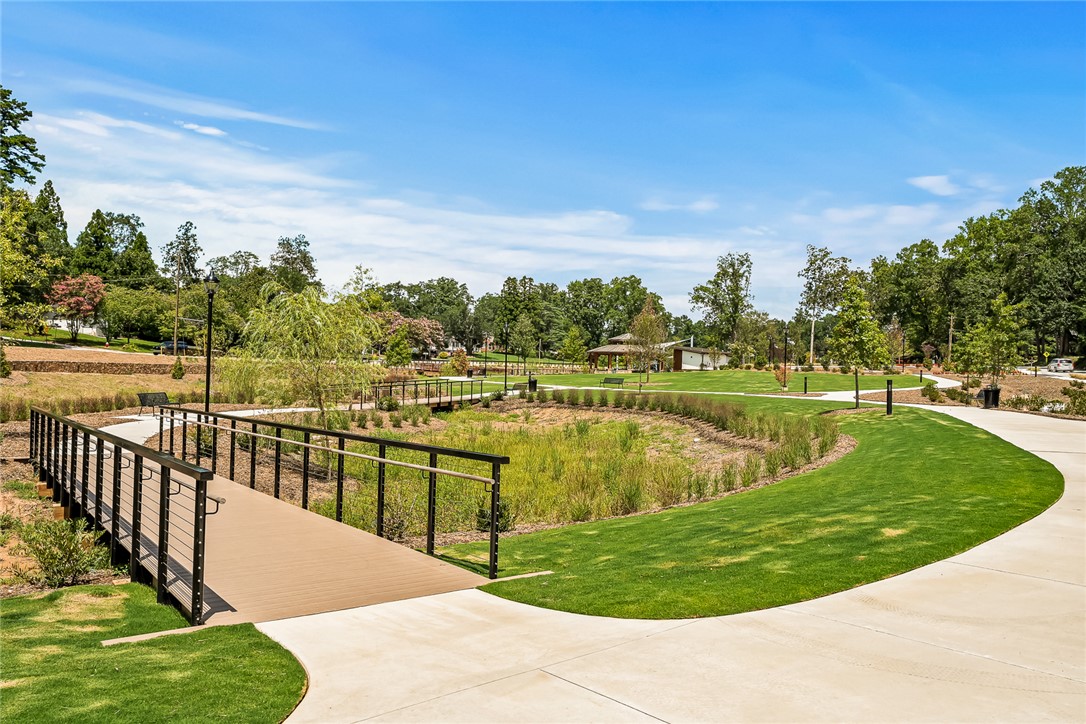 Anderson, South Carolina 29625, United States, 3 Bedrooms Bedrooms, ,2 BathroomsBathrooms,Residential,Active,192500