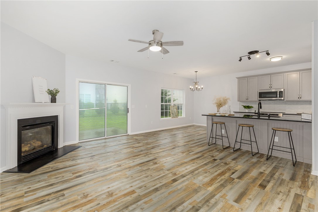 Easley, South Carolina 29642, United States, 4 Bedrooms Bedrooms, ,3 BathroomsBathrooms,Residential,Active,182831