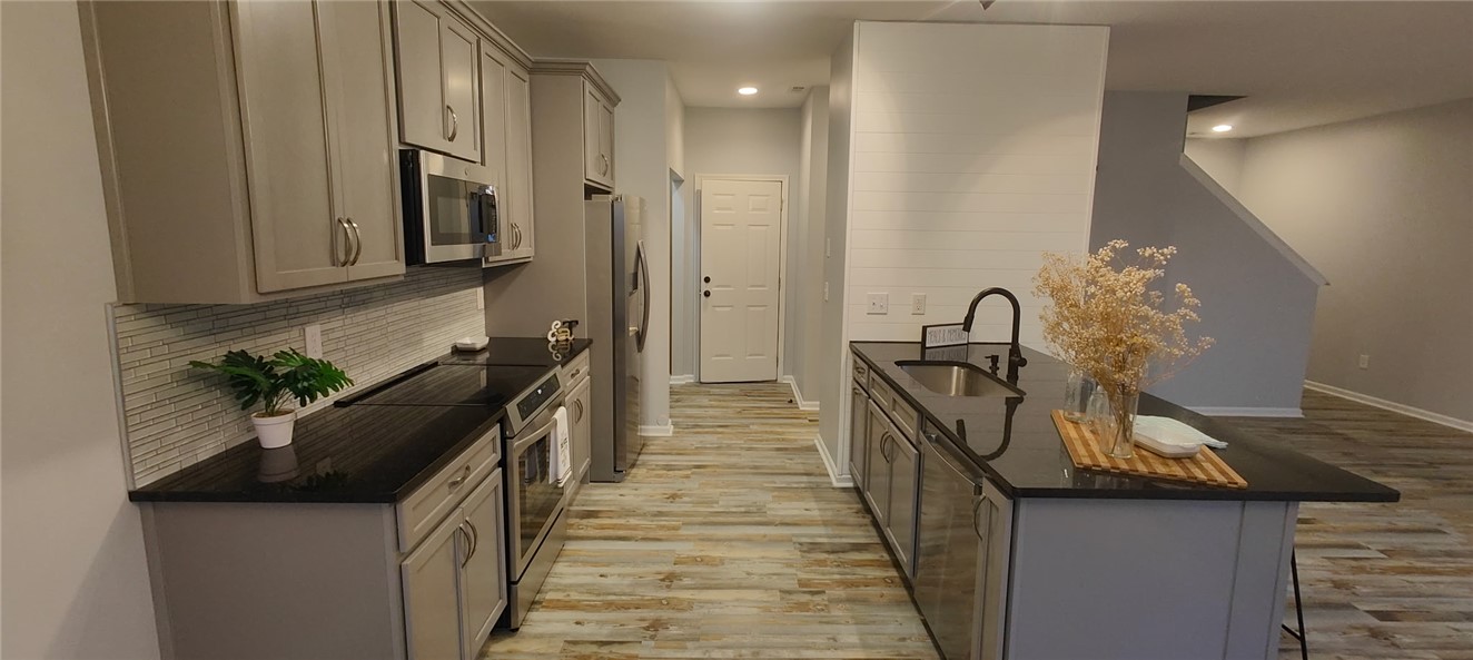 Easley, South Carolina 29642, United States, 4 Bedrooms Bedrooms, ,3 BathroomsBathrooms,Residential,Active,182831