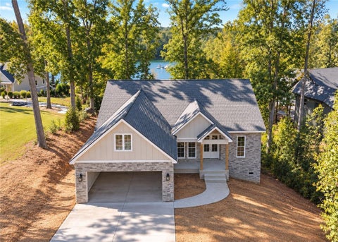 Photo of 924 Falling Waters Lane, Seneca, SC 29672 (MLS # 20308569)