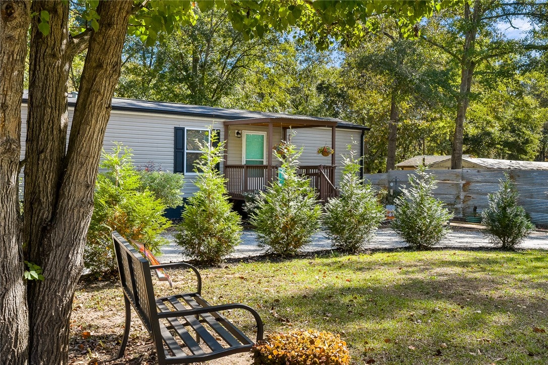 1010 Country Creek