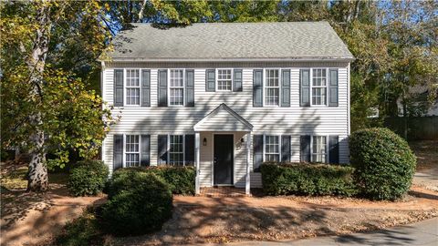 Photo of 106 Franklin Drive, Central, SC 29630 (MLS # 20293136)