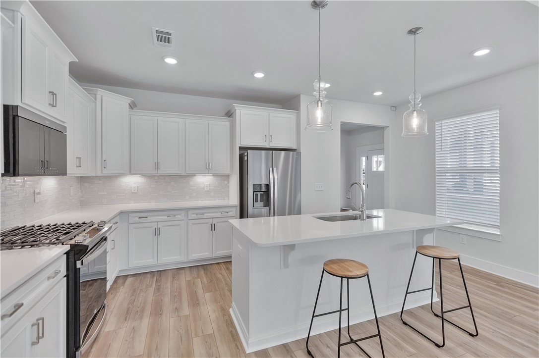 Central, South Carolina 29630, United States, 3 Bedrooms Bedrooms, ,3 BathroomsBathrooms,Residential,Active,32497