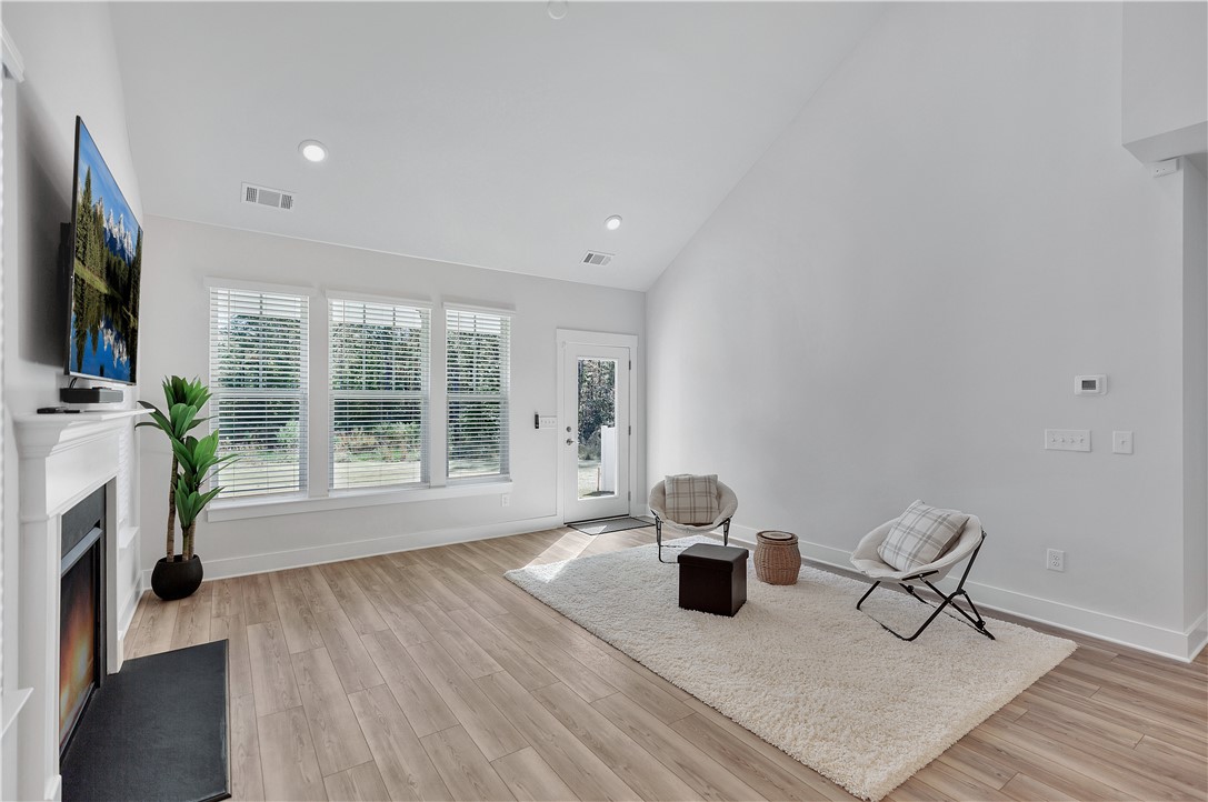 Central, South Carolina 29630, United States, 3 Bedrooms Bedrooms, ,3 BathroomsBathrooms,Residential,Active,32497